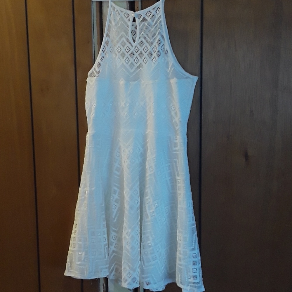 Dress - Picture 2 of 3